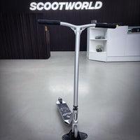 Striker Full Silver Custom Build - Silver-ScootWorld.de