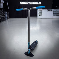 Striker Titan Bend Pande Custom Build - Schwarz/Türkis/Silber-ScootWorld.de