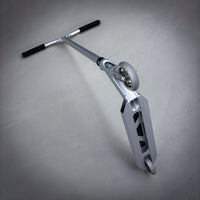 Striker Full Silver Custom Build - Silver-ScootWorld.de