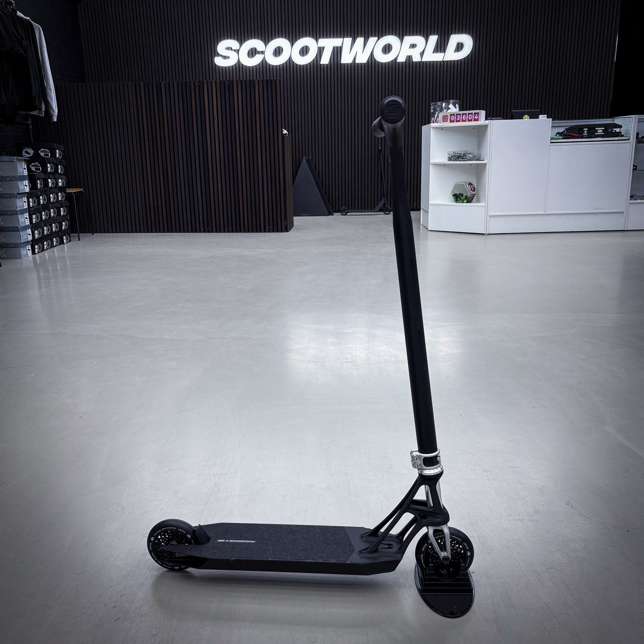 Ethic Lightweight Black Custom Build - Black-ScootWorld.de