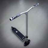 Striker BenJ Silver Custom Build - Silver-ScootWorld.de
