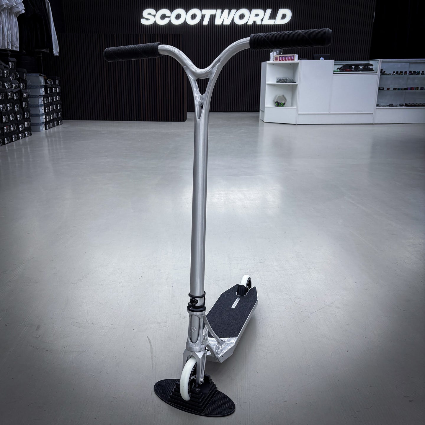 Ethic Pande Wolp 460mm Custom Build - Silver-ScootWorld.de