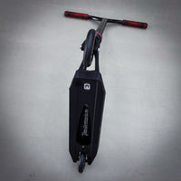 Striker Pande Black/Red Custom Build - Schwarz/Rot-ScootWorld.de