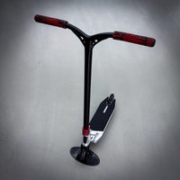 Striker Pande Silver/Black/Red Custom Build - Silber/Schwarz/Rot-ScootWorld.de