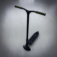 Striker Ethic Pande Black Camo Custom Build - Schwarz/Grün-ScootWorld.de