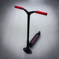 Striker Panda Custom Build - Schwarz/Rot-ScootWorld.de