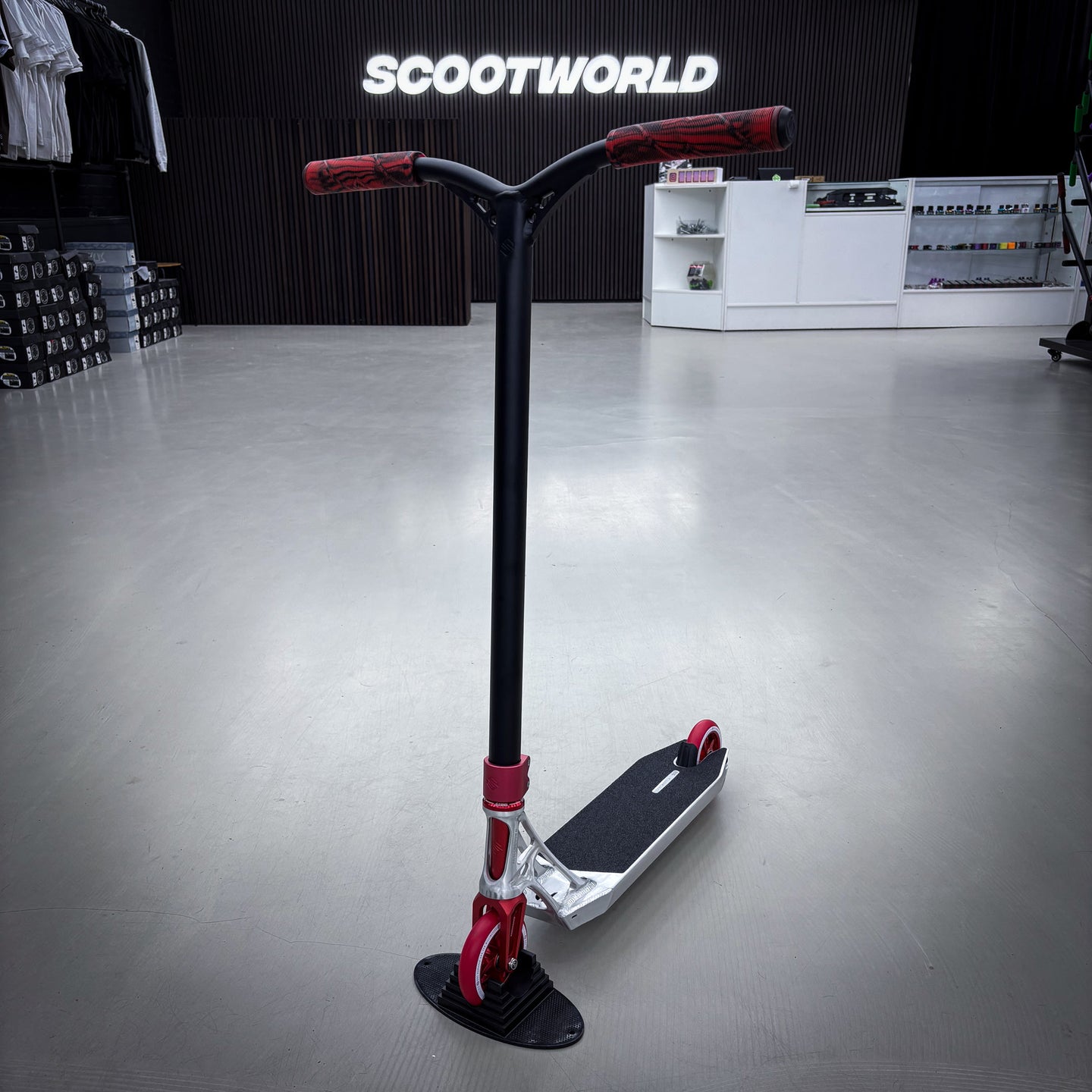 Striker Ethic Silver/Red 500 Custom Build - Silver/Red-ScootWorld.de