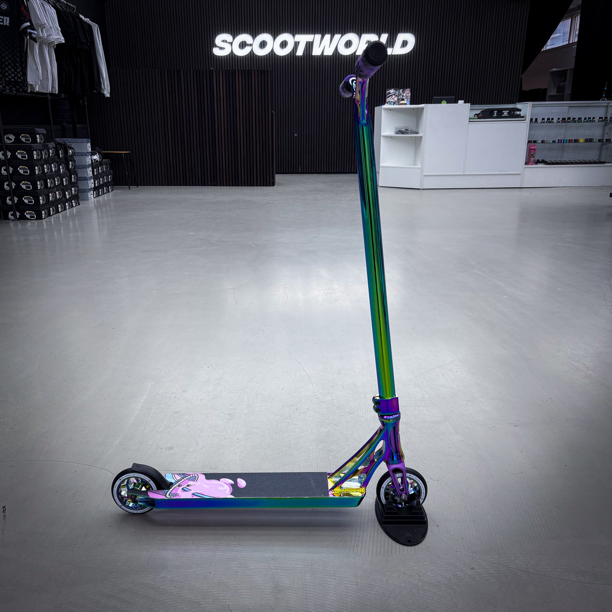 Striker Rainbow Custom Stunt Scooter - Rainbow/Purple-ScootWorld.de