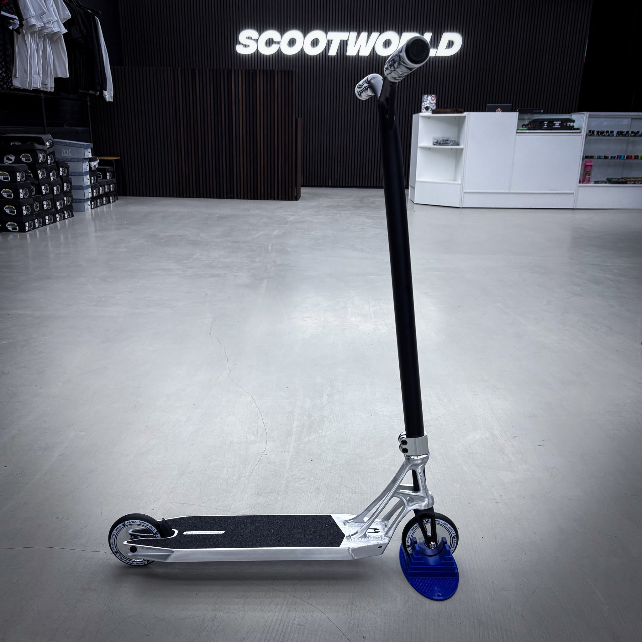 Striker Ethic Pande Silver/Black Custom Stunt Scooter - Silber/Schwarz-ScootWorld.de