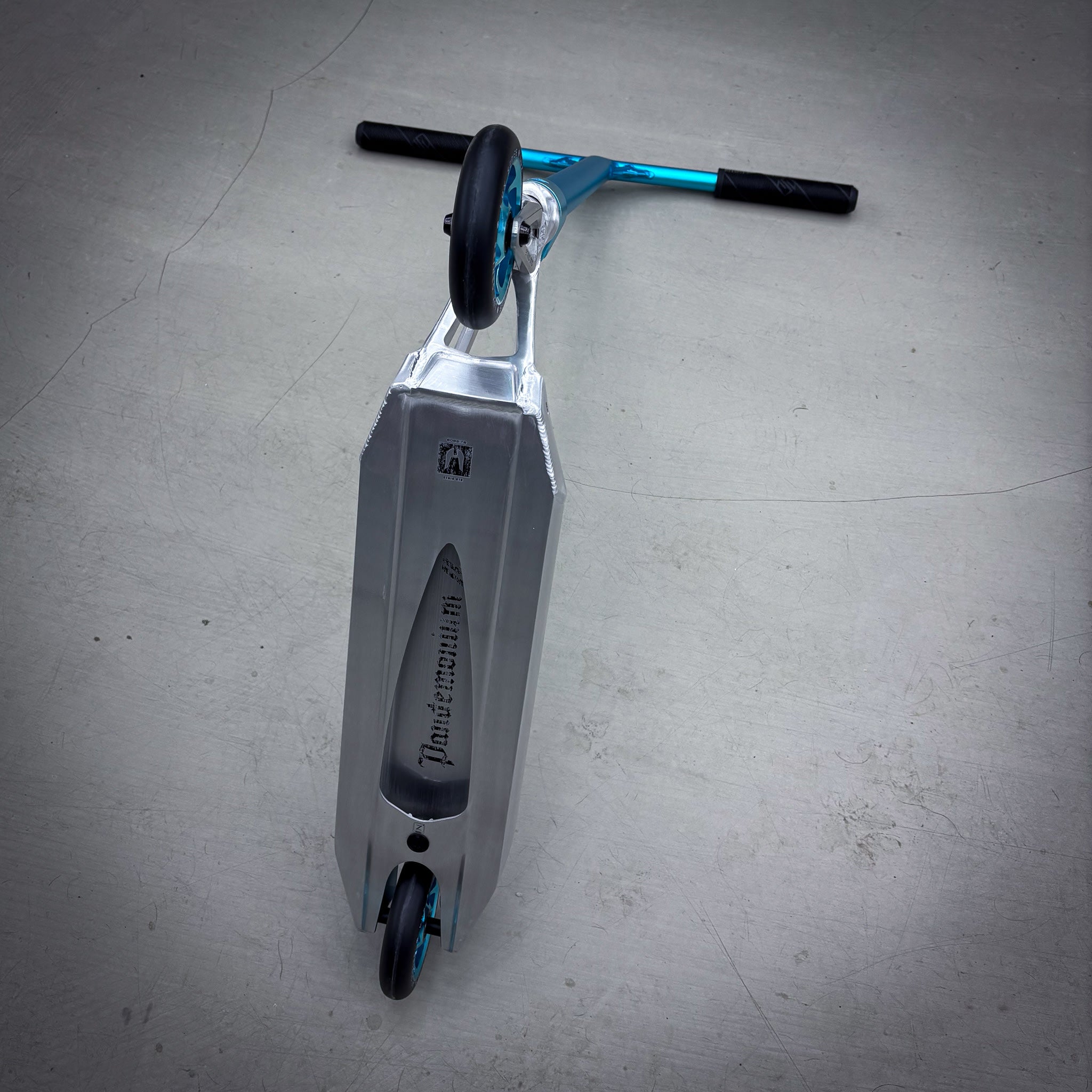 Striker Ethic Pande Raw/Teal Custom Stunt Scooter - Raw/Türkis-ScootWorld.de