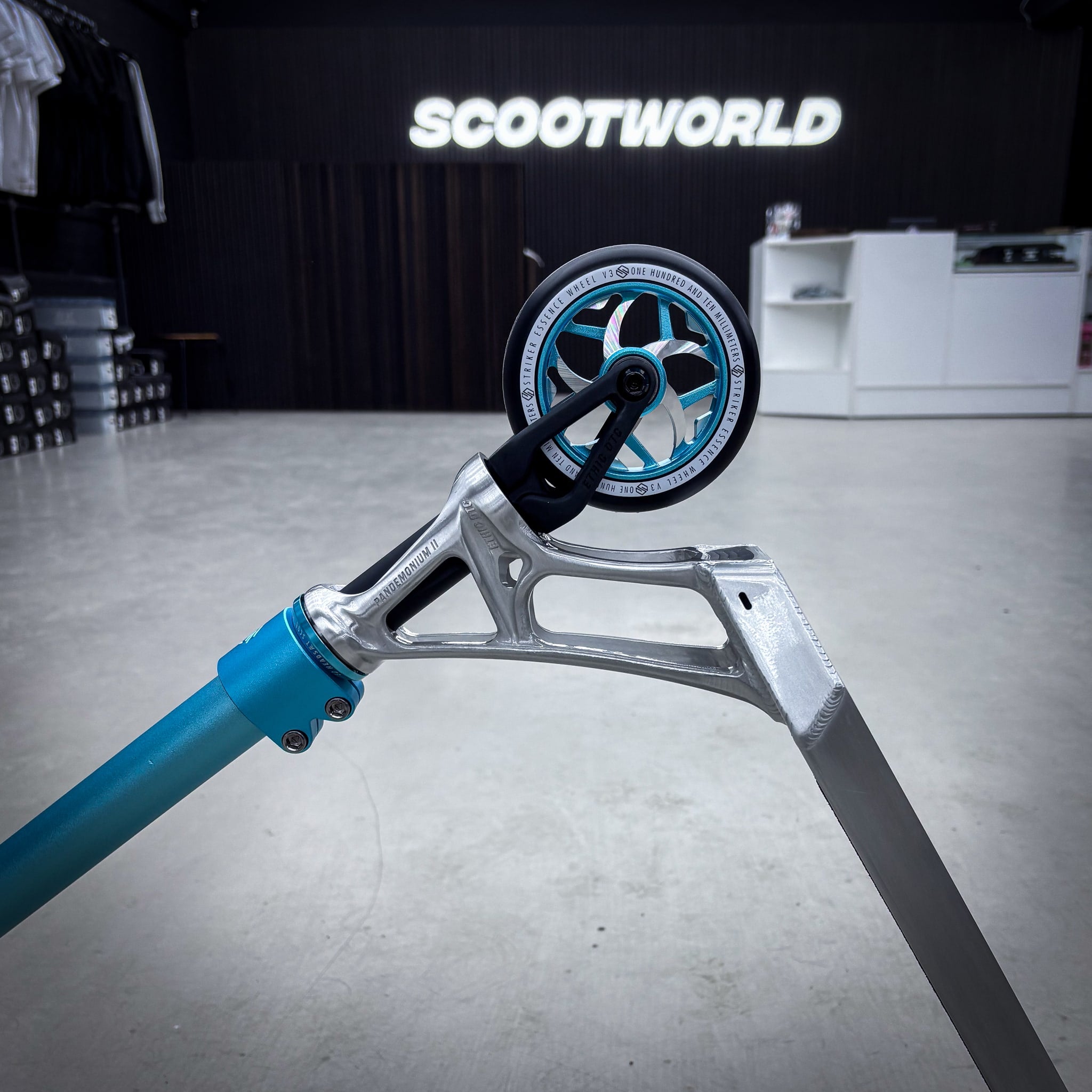 Striker Pande Raw/Teal/Black Custom Stunt Scooter - Raw/Teal/Black-ScootWorld.de