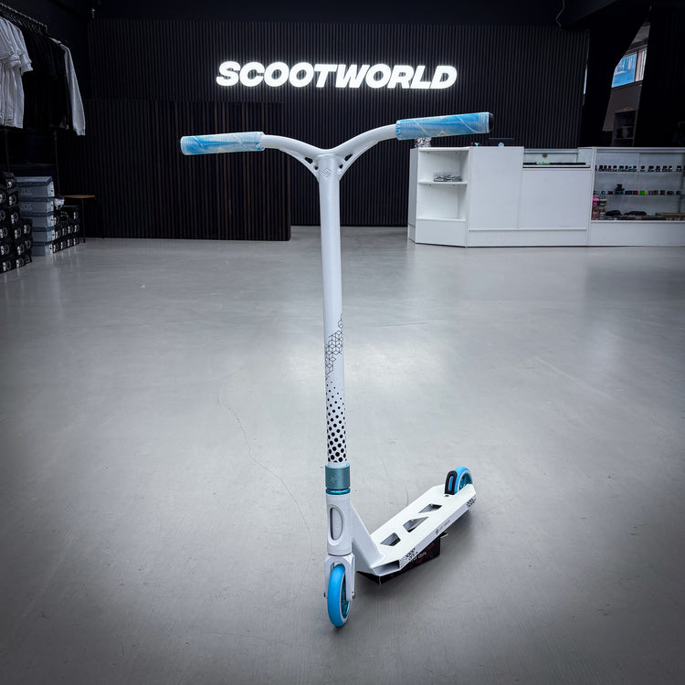 Striker Lux V2 White/Teal Custom Stunt Scooter - Weiß/Türkis