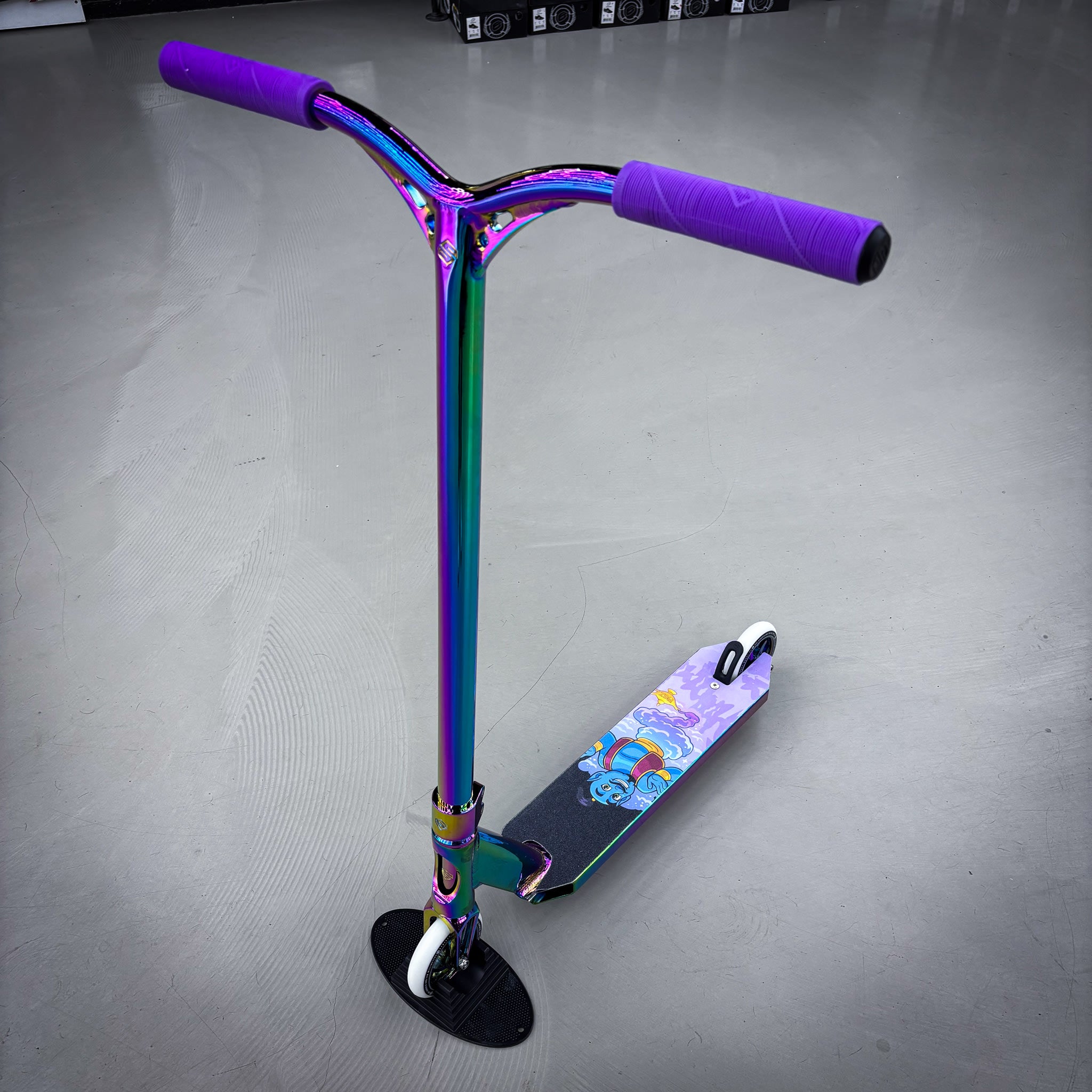 Striker Rainbow Purp Custom Build Stunt Scooter - Rainbow-ScootWorld.de
