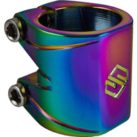 Striker Essence V2 Double Stunt Scooter Clamp - Rainbow-ScootWorld.de