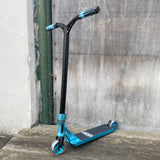 Striker Park Teal Custom Build - Black/Blue-ScootWorld.de