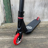 Striker Red & Black Custom Build - Black/Red-ScootWorld.de